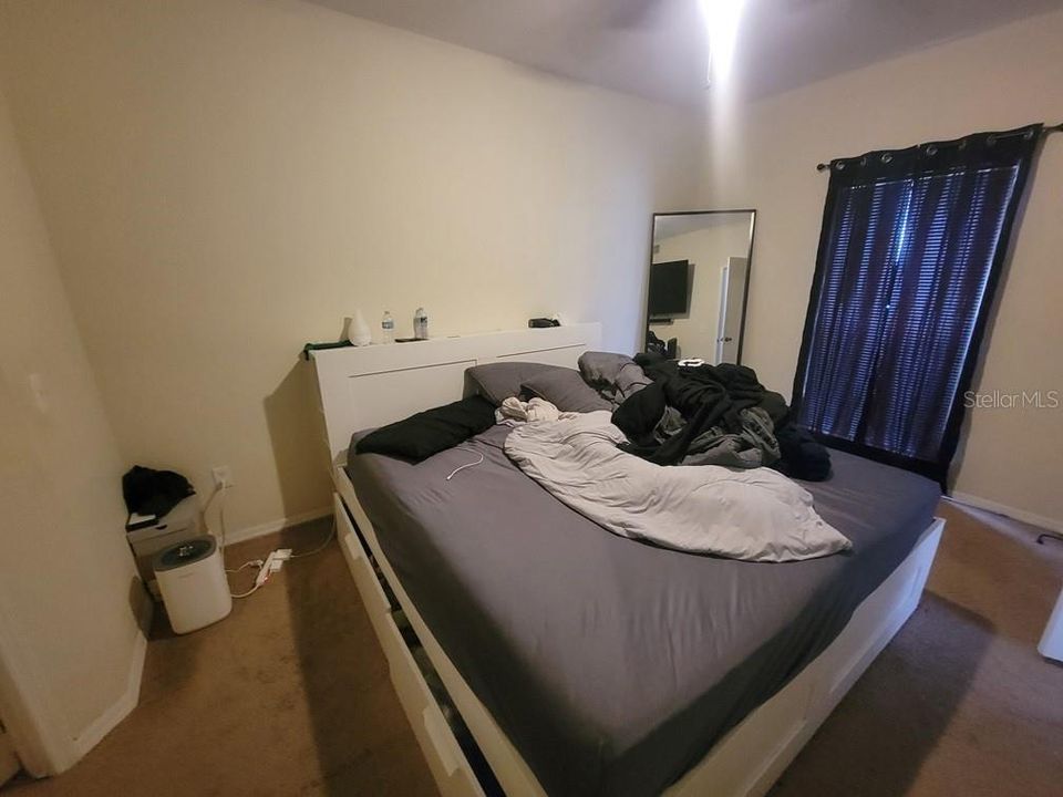 For Sale: $120,000 (1 beds, 1 baths, 864 Square Feet)