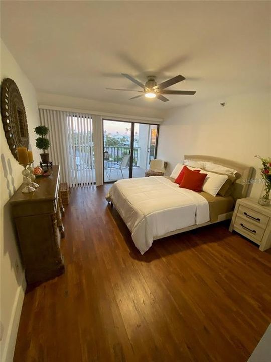 For Rent: $3,800 (2 beds, 2 baths, 1394 Square Feet)