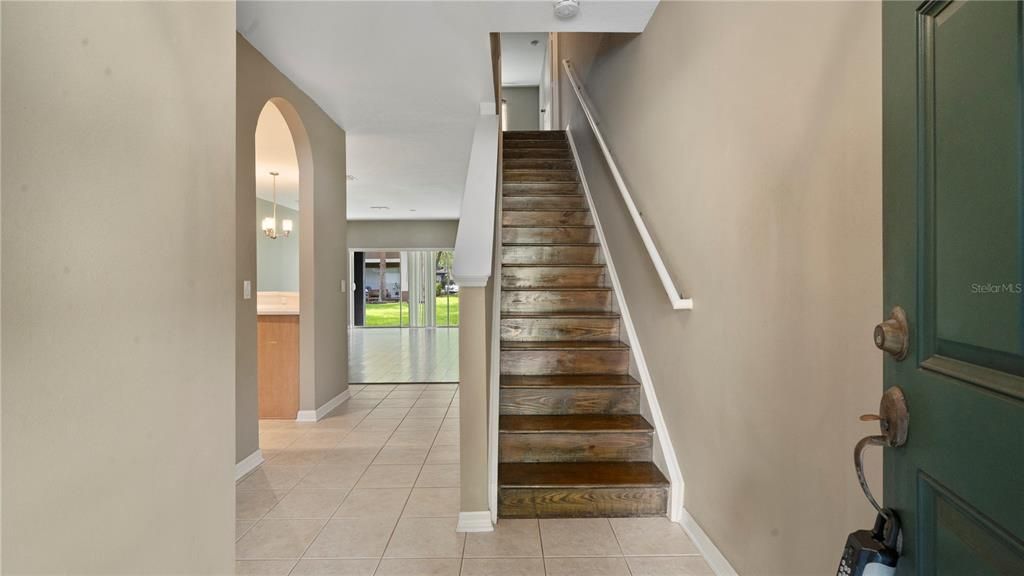 For Rent: $1,950 (2 beds, 2 baths, 1304 Square Feet)
