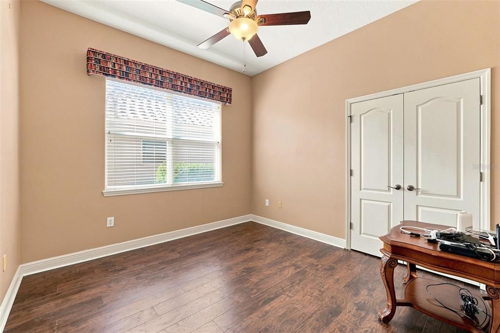 For Sale: $918,000 (5 beds, 4 baths, 4034 Square Feet)
