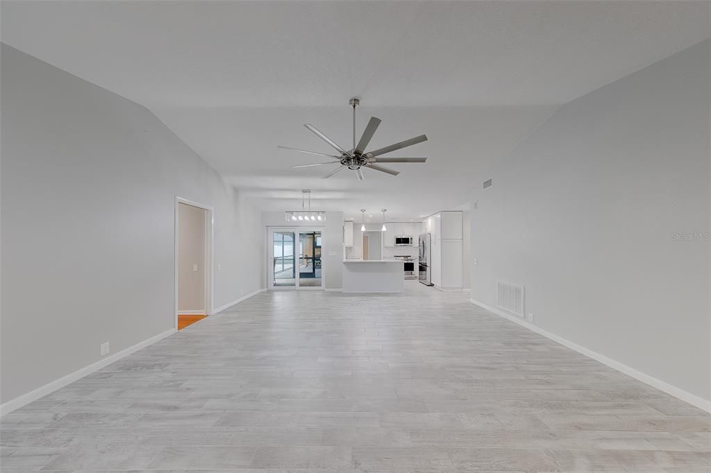 For Sale: $760,000 (4 beds, 2 baths, 2935 Square Feet)