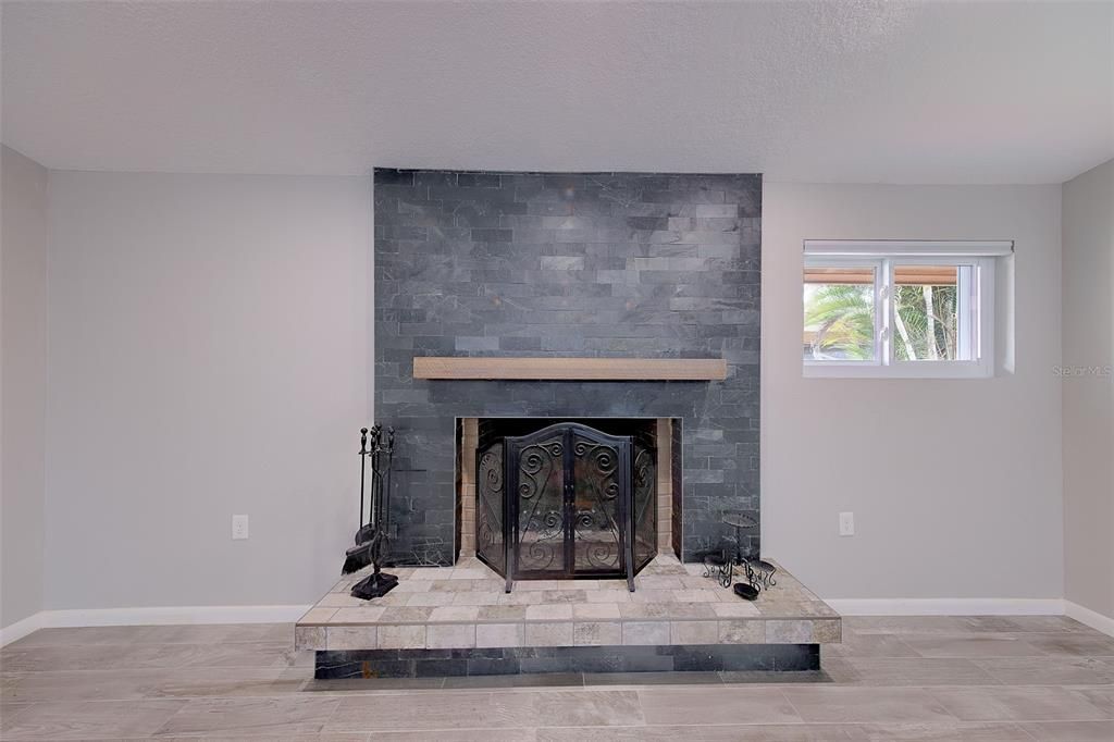 For Sale: $760,000 (4 beds, 2 baths, 2935 Square Feet)