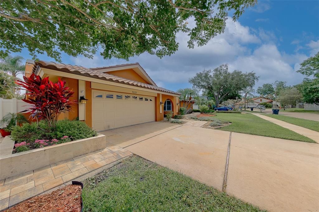 For Sale: $760,000 (4 beds, 2 baths, 2935 Square Feet)