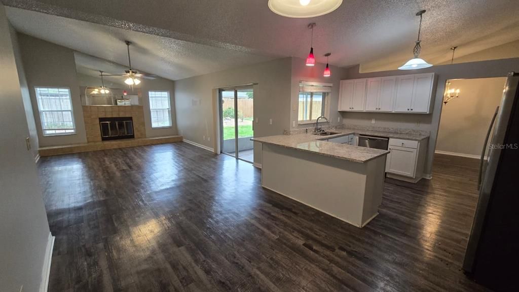 For Sale: $349,000 (4 beds, 2 baths, 2196 Square Feet)