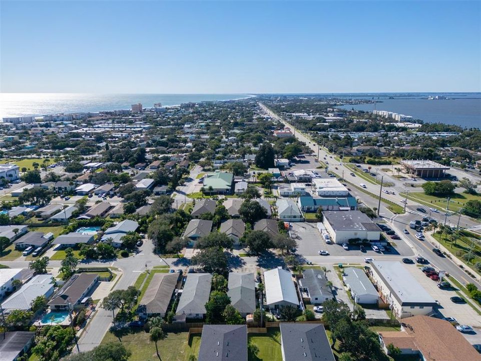 For Sale: $358,000 (2 beds, 1 baths, 1080 Square Feet)