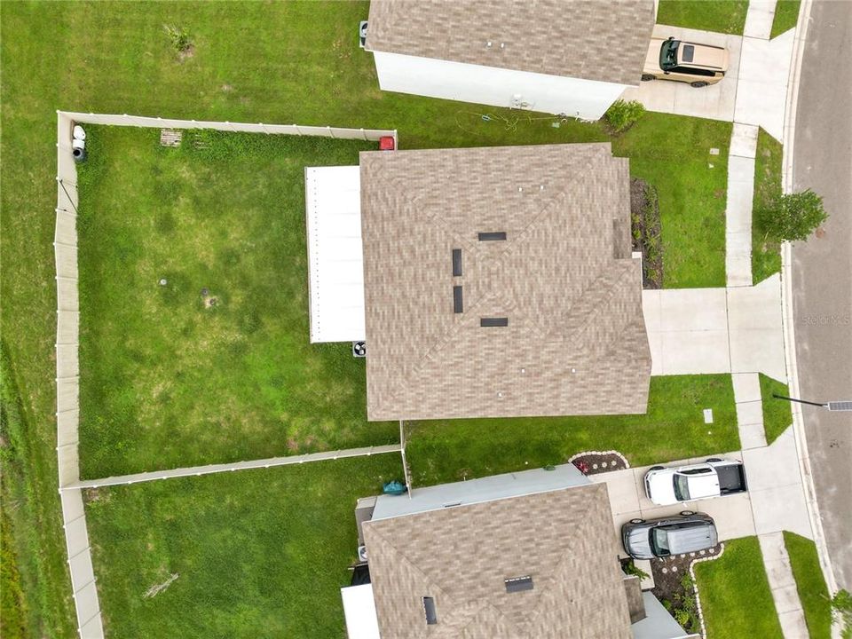 For Sale: $375,000 (5 beds, 3 baths, 2674 Square Feet)