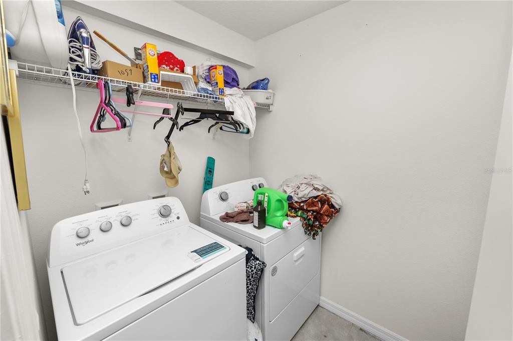 For Sale: $375,000 (5 beds, 3 baths, 2674 Square Feet)