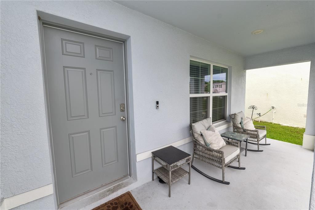 For Sale: $375,000 (5 beds, 3 baths, 2674 Square Feet)