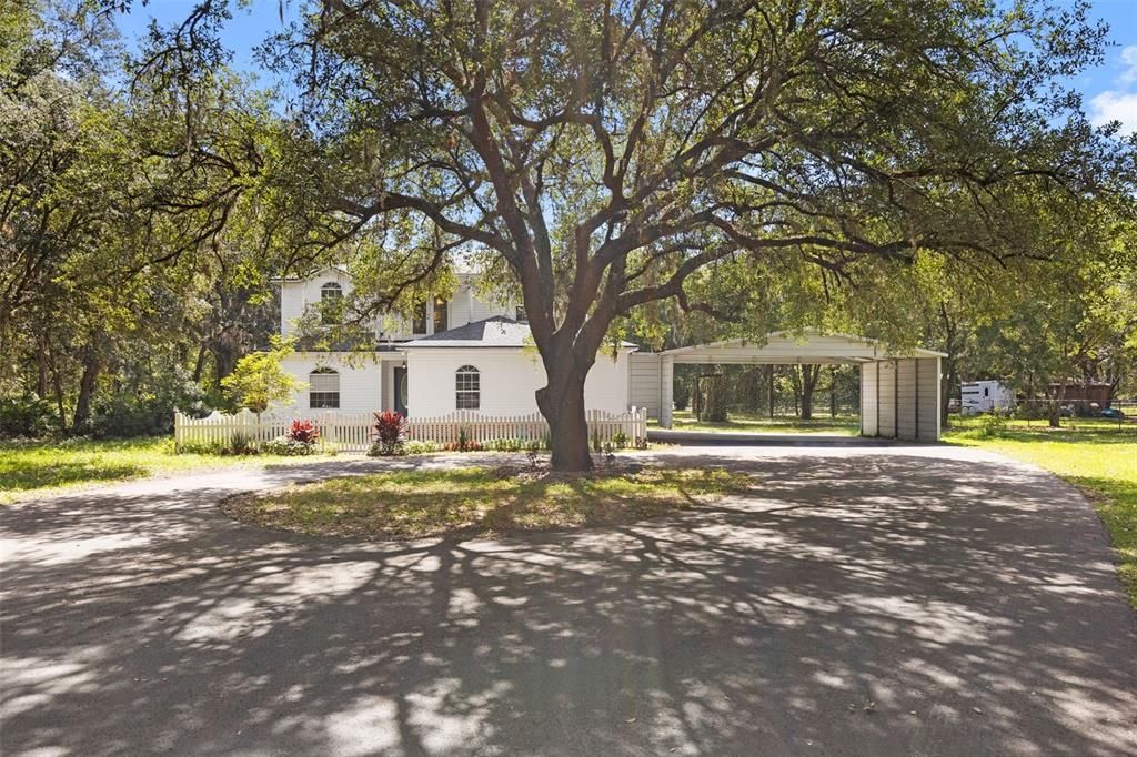 For Sale: $575,000 (3 beds, 3 baths, 2027 Square Feet)