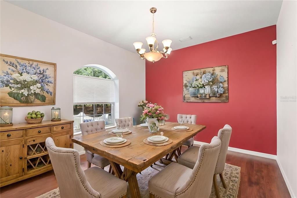 For Sale: $575,000 (3 beds, 3 baths, 2027 Square Feet)