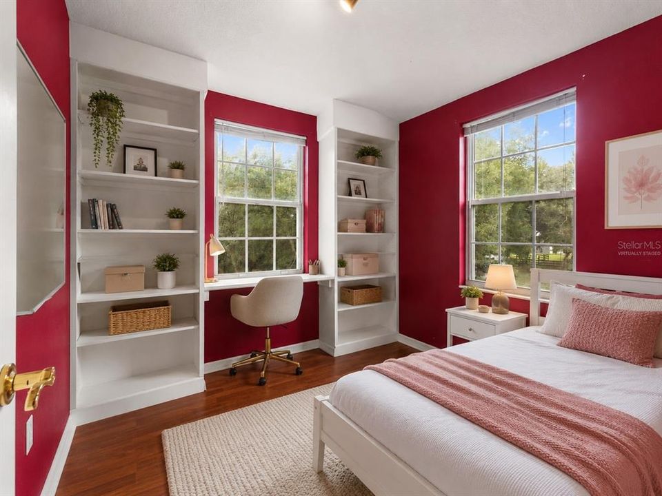 For Sale: $575,000 (3 beds, 3 baths, 2027 Square Feet)