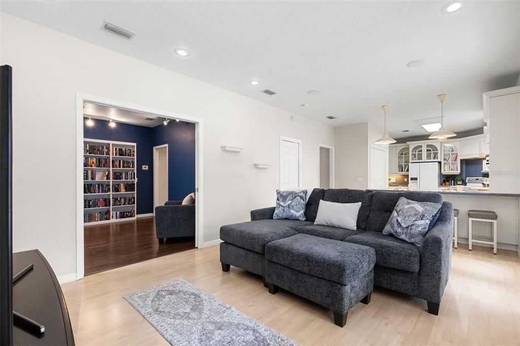 For Sale: $575,000 (3 beds, 3 baths, 2027 Square Feet)