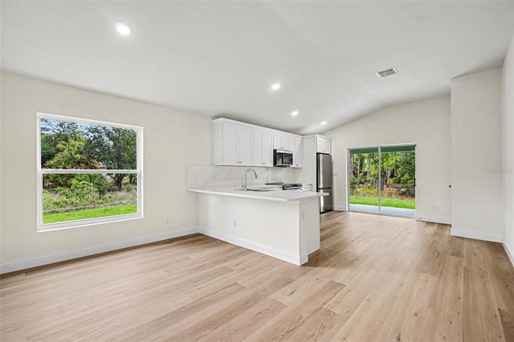 Active With Contract: $314,900 (4 beds, 2 baths, 1856 Square Feet)