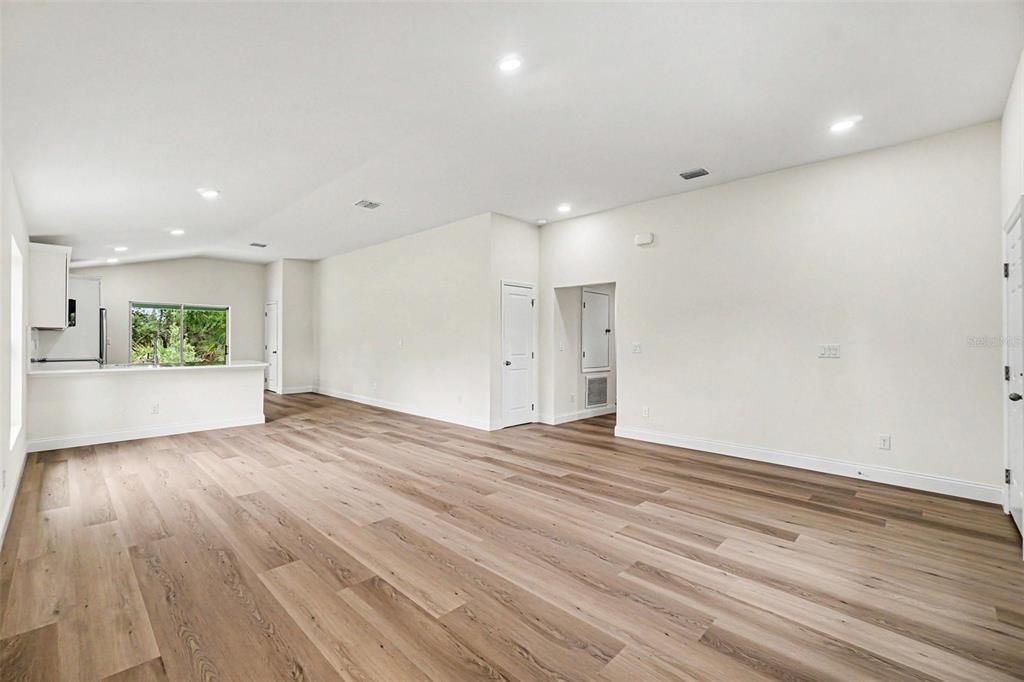 Active With Contract: $314,900 (4 beds, 2 baths, 1856 Square Feet)