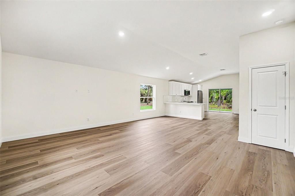 Active With Contract: $314,900 (4 beds, 2 baths, 1856 Square Feet)