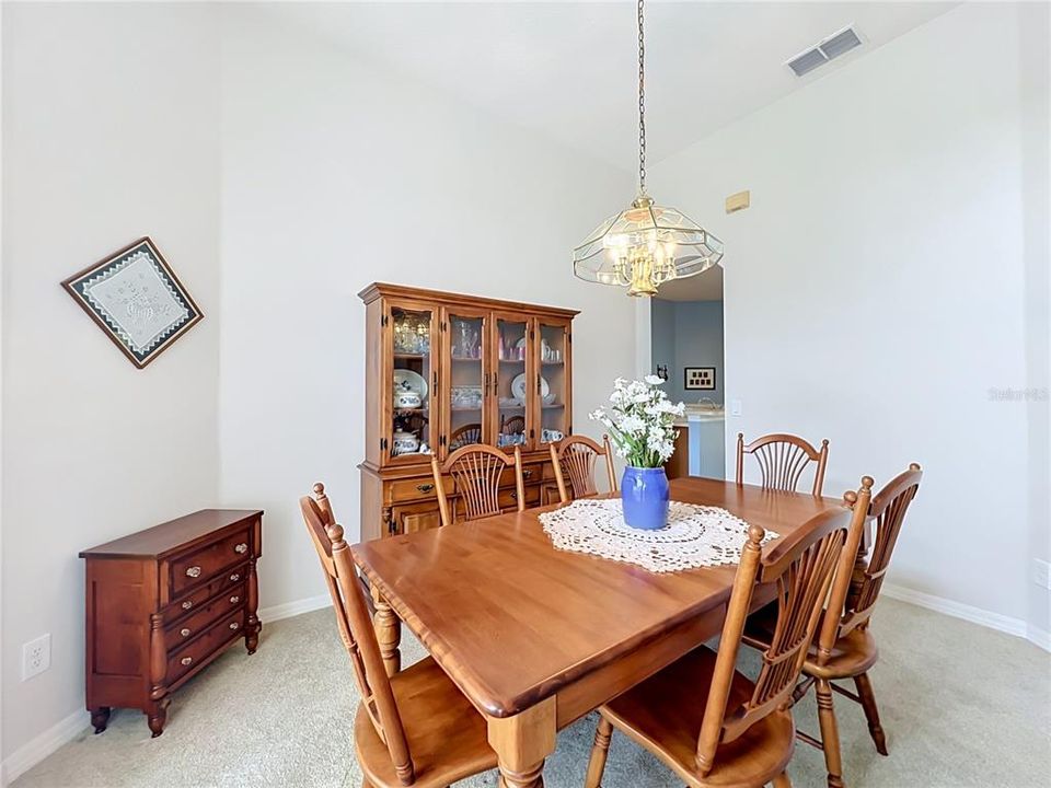 For Sale: $560,000 (3 beds, 2 baths, 2187 Square Feet)