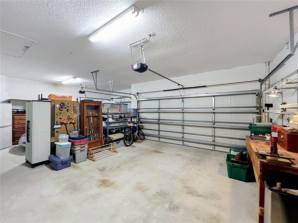 For Sale: $560,000 (3 beds, 2 baths, 2187 Square Feet)
