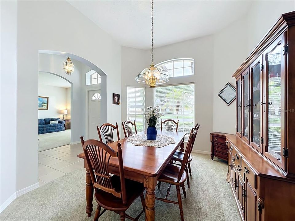 For Sale: $560,000 (3 beds, 2 baths, 2187 Square Feet)