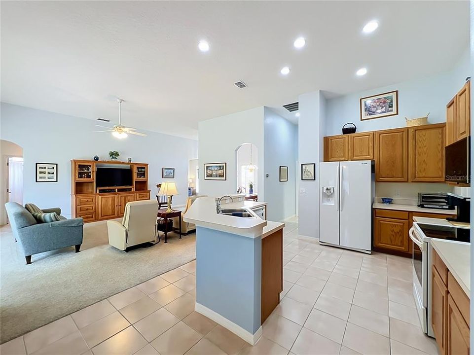 For Sale: $560,000 (3 beds, 2 baths, 2187 Square Feet)