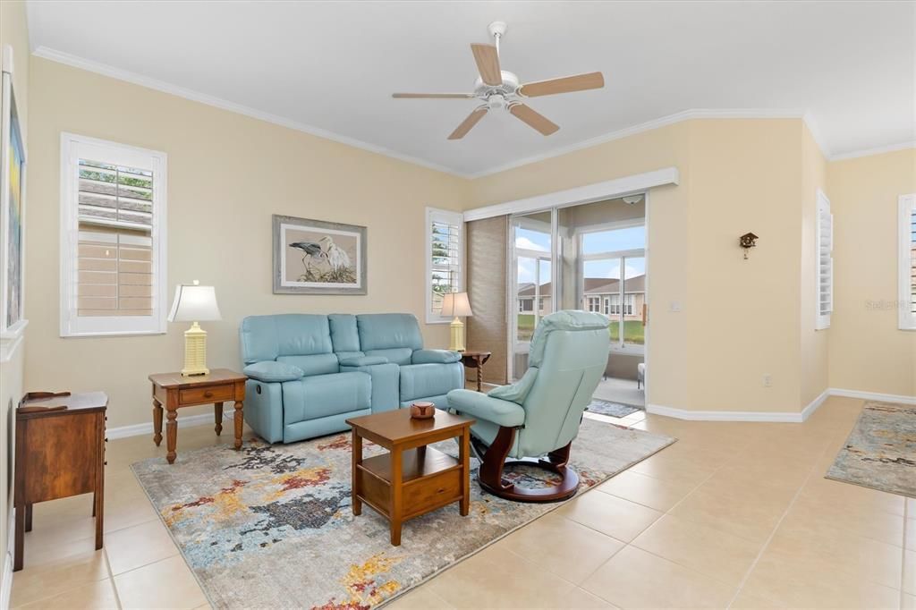 For Sale: $323,900 (3 beds, 2 baths, 1509 Square Feet)