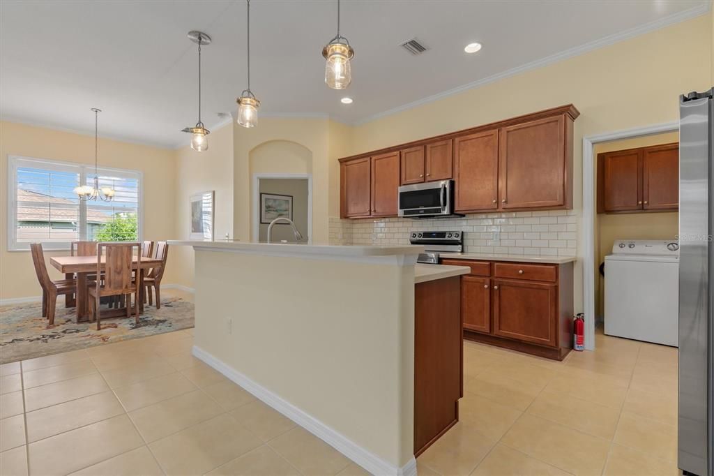 For Sale: $323,900 (3 beds, 2 baths, 1509 Square Feet)