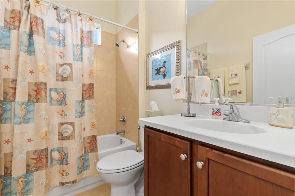 For Sale: $323,900 (3 beds, 2 baths, 1509 Square Feet)