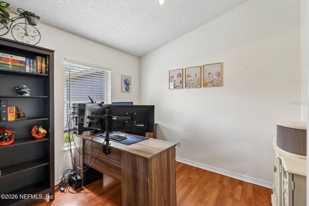 For Sale: $295,000 (3 beds, 2 baths, 1449 Square Feet)
