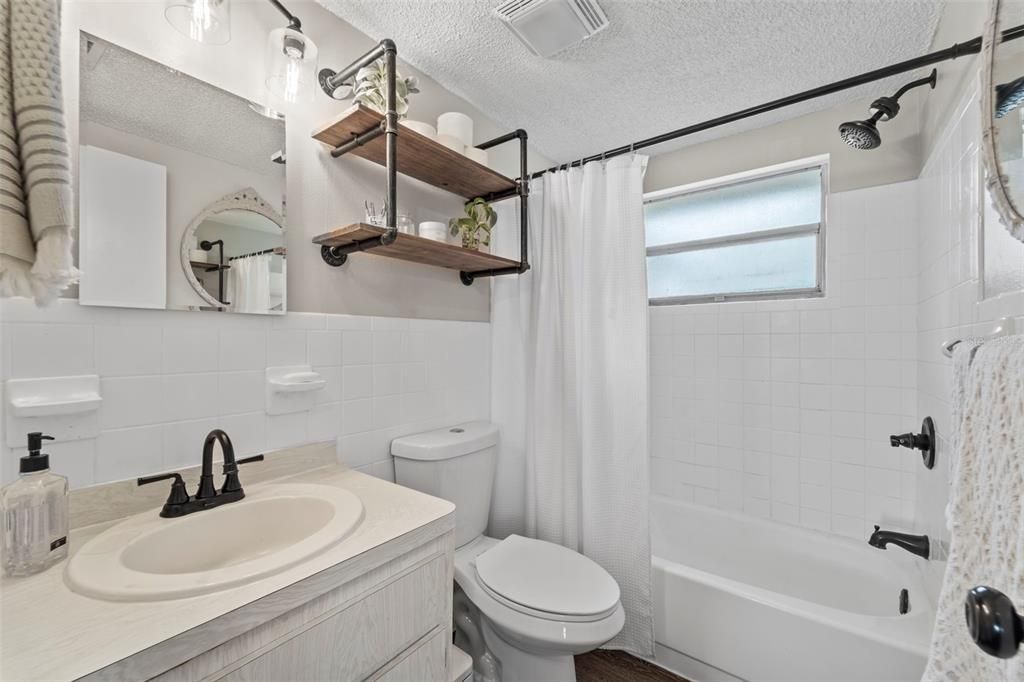 En Venta: $225,000 (2 camas, 1 baños, 984 Pies cuadrados)