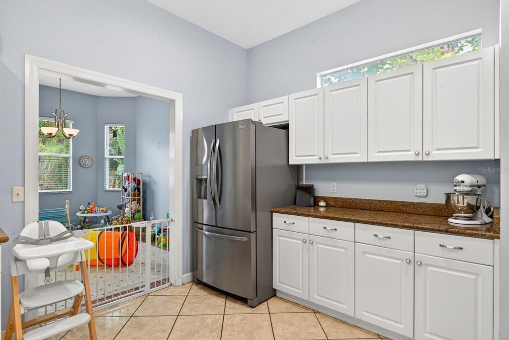 For Sale: $445,000 (3 beds, 2 baths, 2009 Square Feet)