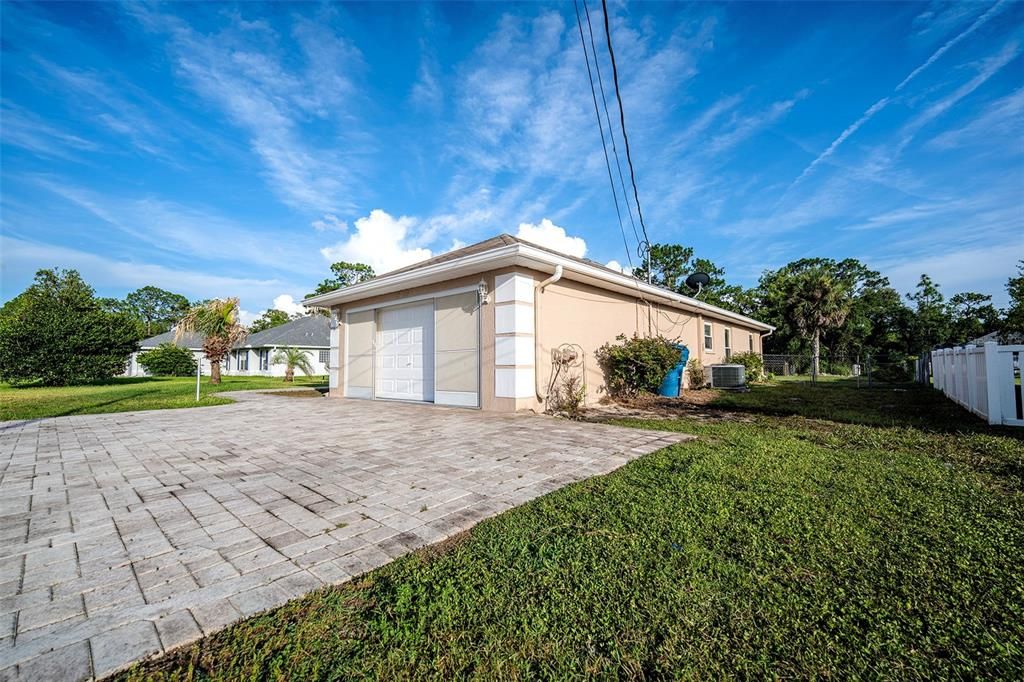 En Venta: $384,999 (4 camas, 2 baños, 2240 Pies cuadrados)