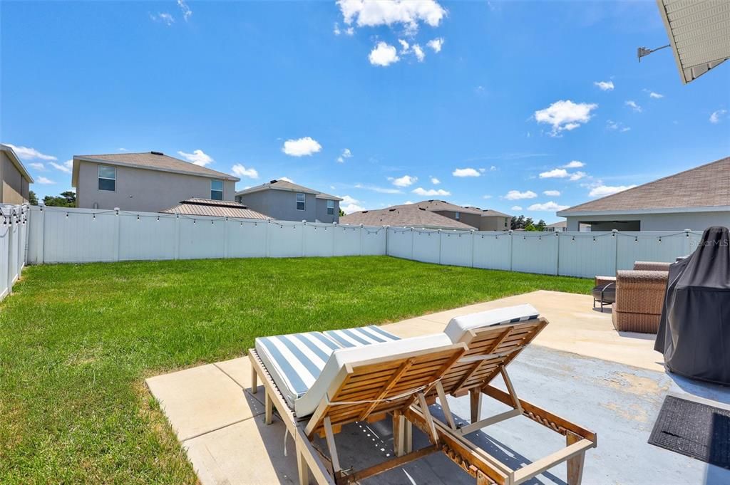 For Sale: $435,000 (5 beds, 3 baths, 2605 Square Feet)