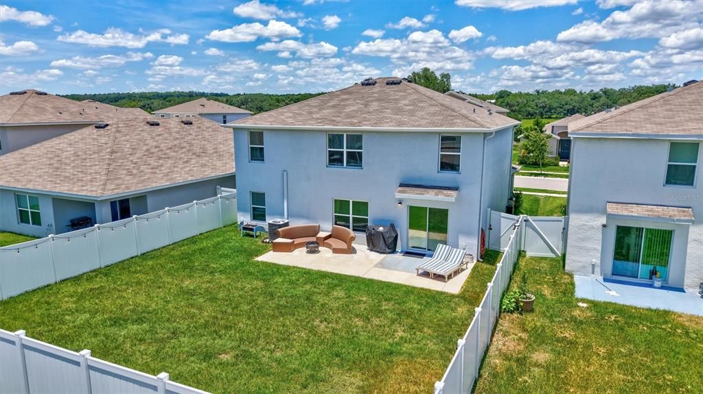 For Sale: $435,000 (5 beds, 3 baths, 2605 Square Feet)