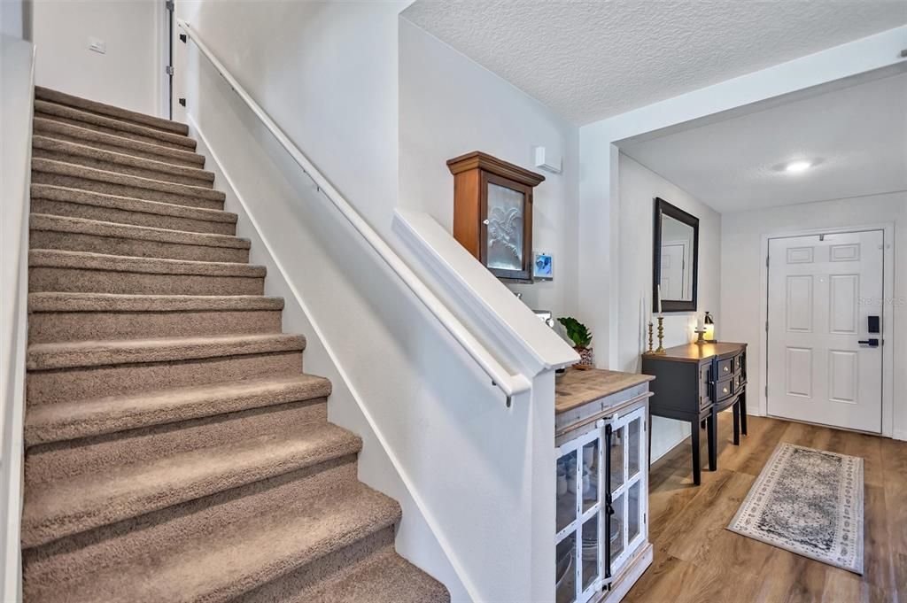 For Sale: $435,000 (5 beds, 3 baths, 2605 Square Feet)