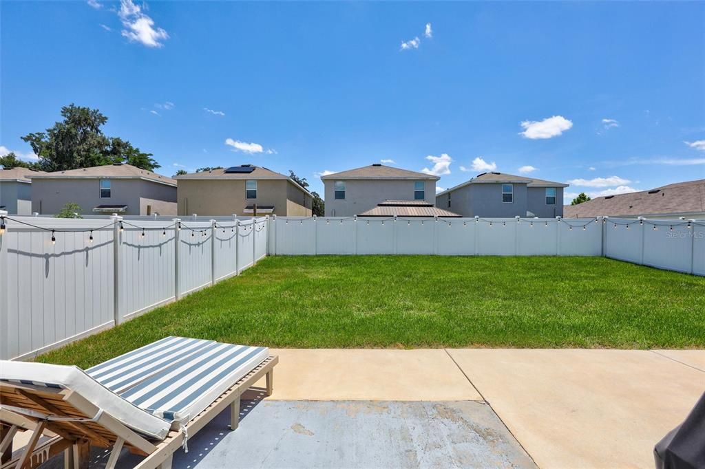 For Sale: $435,000 (5 beds, 3 baths, 2605 Square Feet)