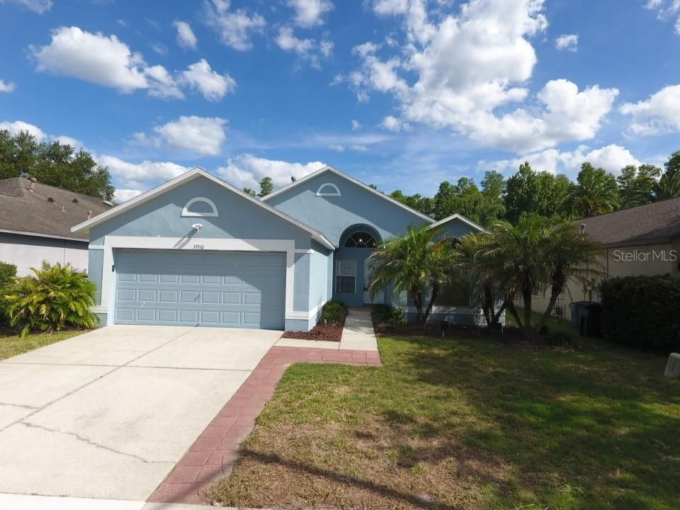 For Sale: $380,000 (3 beds, 2 baths, 1598 Square Feet)