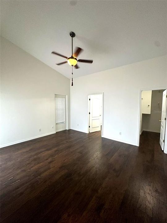 For Sale: $380,000 (3 beds, 2 baths, 1598 Square Feet)