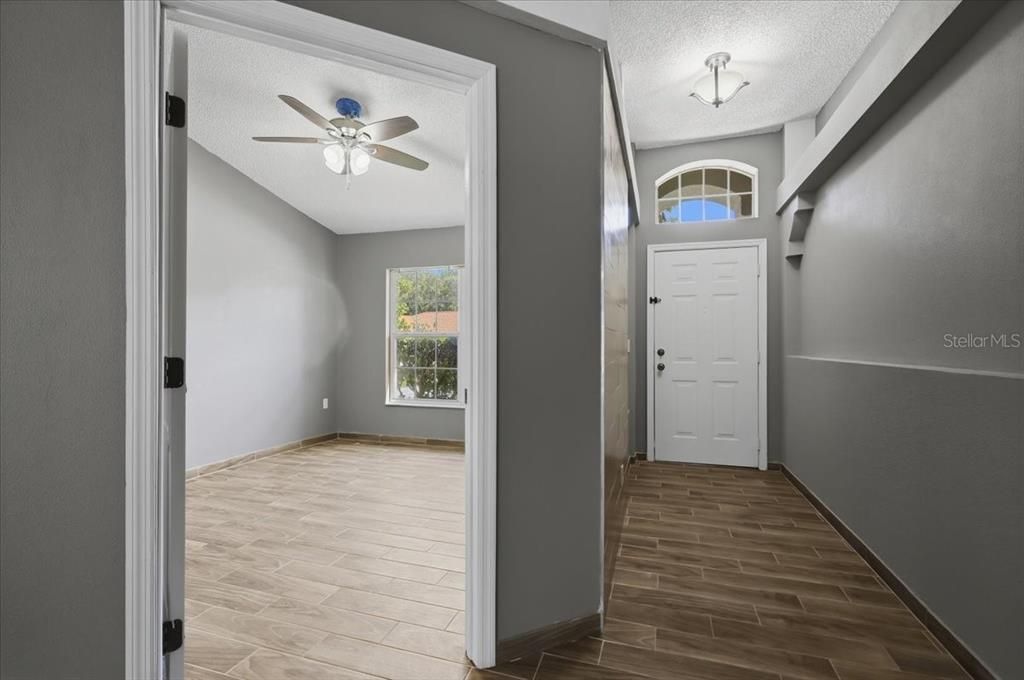 En Venta: $480,000 (4 camas, 2 baños, 2236 Pies cuadrados)