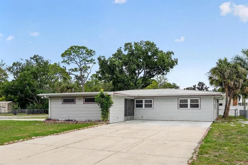 For Sale: $486,900 (3 beds, 2 baths, 1828 Square Feet)