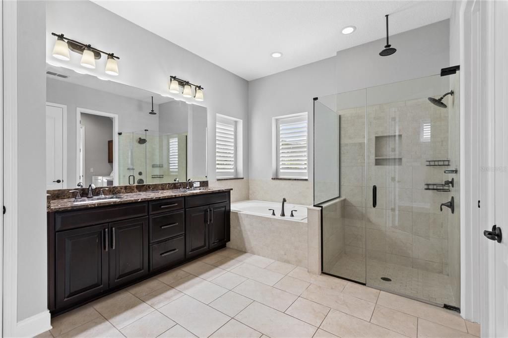 For Rent: $3,950 (4 beds, 3 baths, 2950 Square Feet)