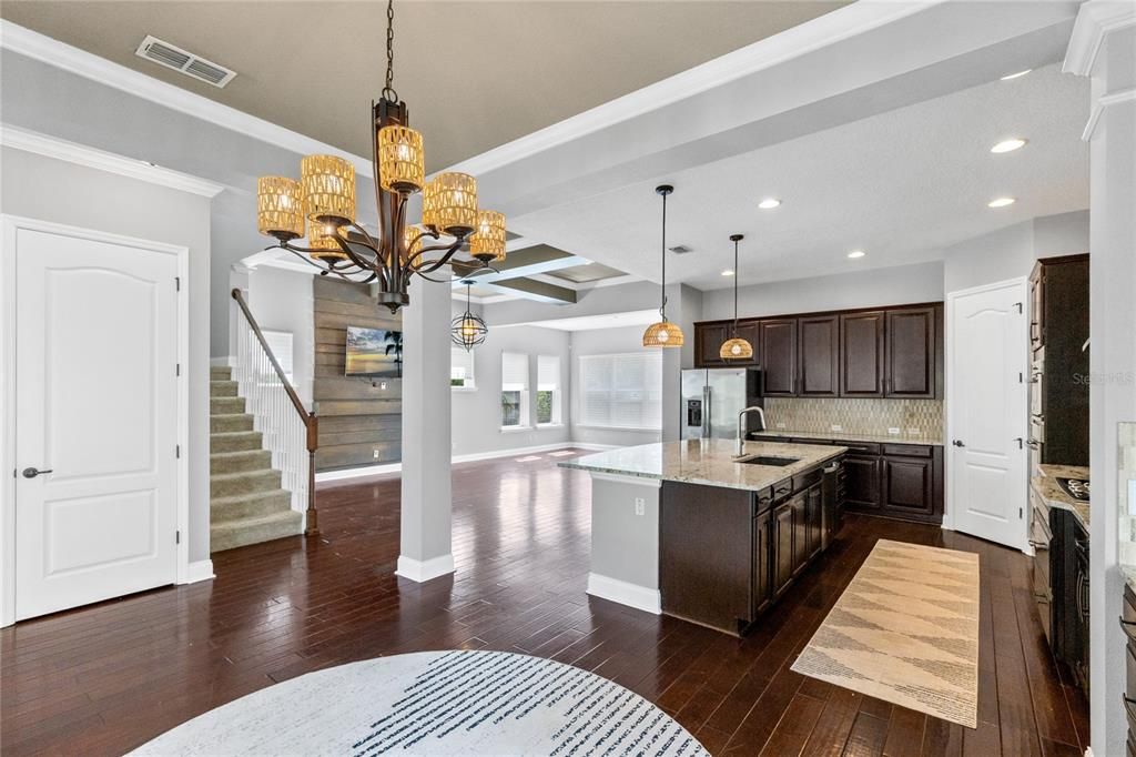 For Rent: $3,950 (4 beds, 3 baths, 2950 Square Feet)