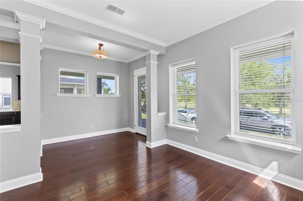 For Rent: $3,950 (4 beds, 3 baths, 2950 Square Feet)