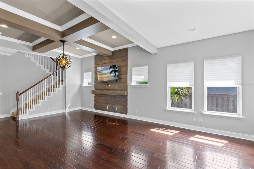 For Rent: $3,950 (4 beds, 3 baths, 2950 Square Feet)