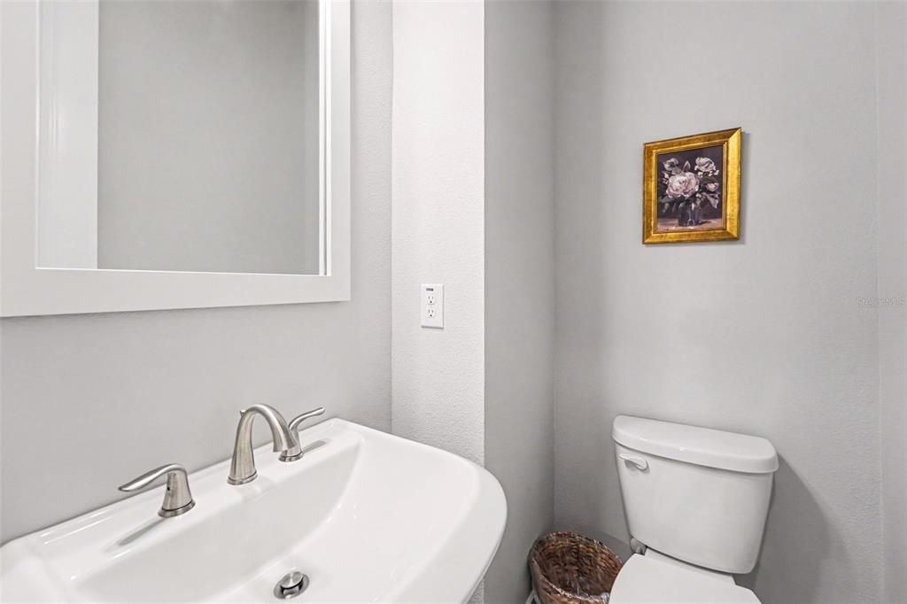 En Venta: $630,000 (3 camas, 3 baños, 2081 Pies cuadrados)