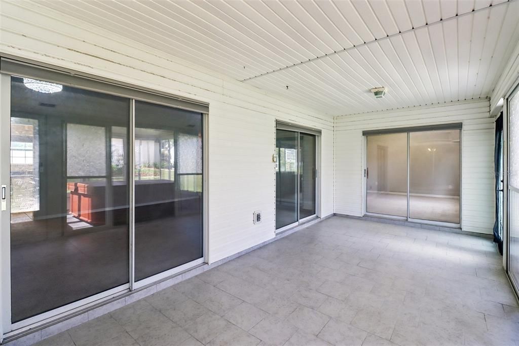 На продажу: $218,000 (2 спален, 2 ванн, 1697 Квадратных фут)