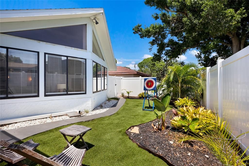 En Venta: $770,000 (4 camas, 2 baños, 2208 Pies cuadrados)