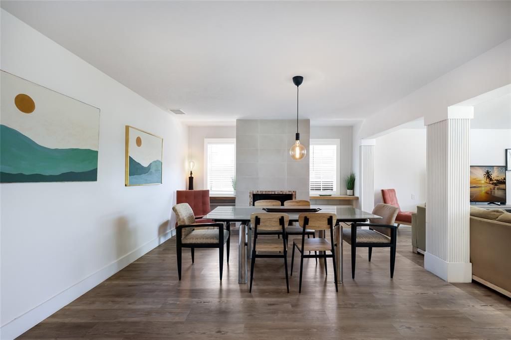 En Venta: $770,000 (4 camas, 2 baños, 2208 Pies cuadrados)