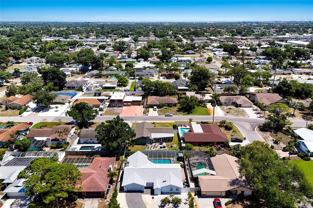 En Venta: $770,000 (4 camas, 2 baños, 2208 Pies cuadrados)