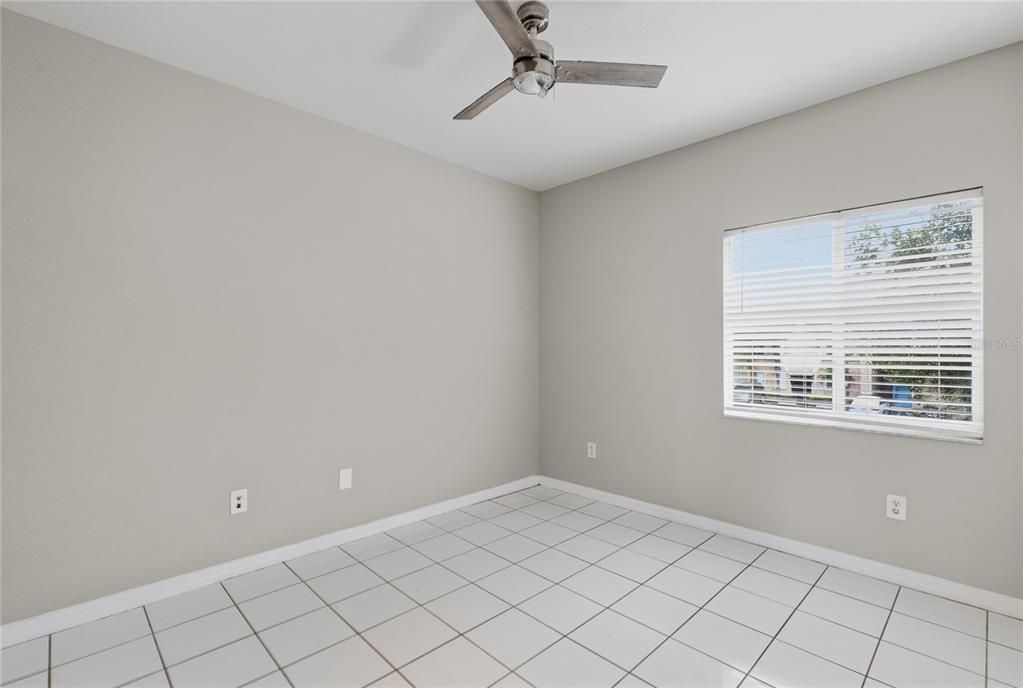 For Rent: $1,975 (3 beds, 2 baths, 1200 Square Feet)