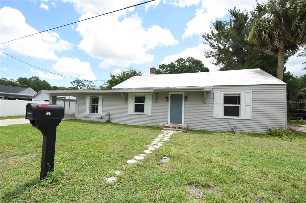 Activo con contrato: $199,900 (3 camas, 1 baños, 1038 Pies cuadrados)