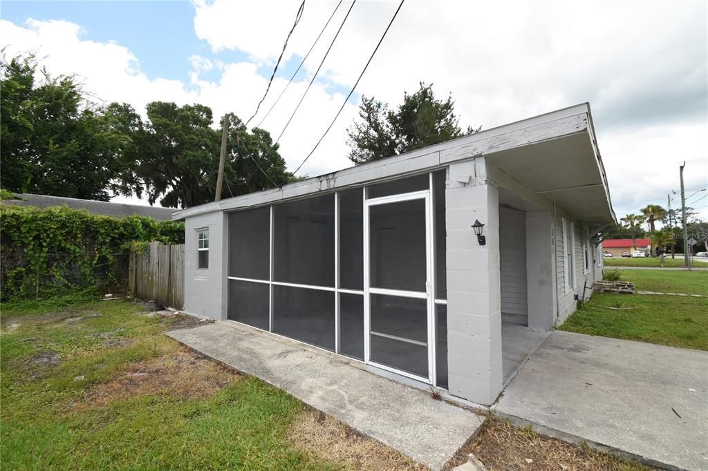 Activo con contrato: $199,900 (3 camas, 1 baños, 1038 Pies cuadrados)